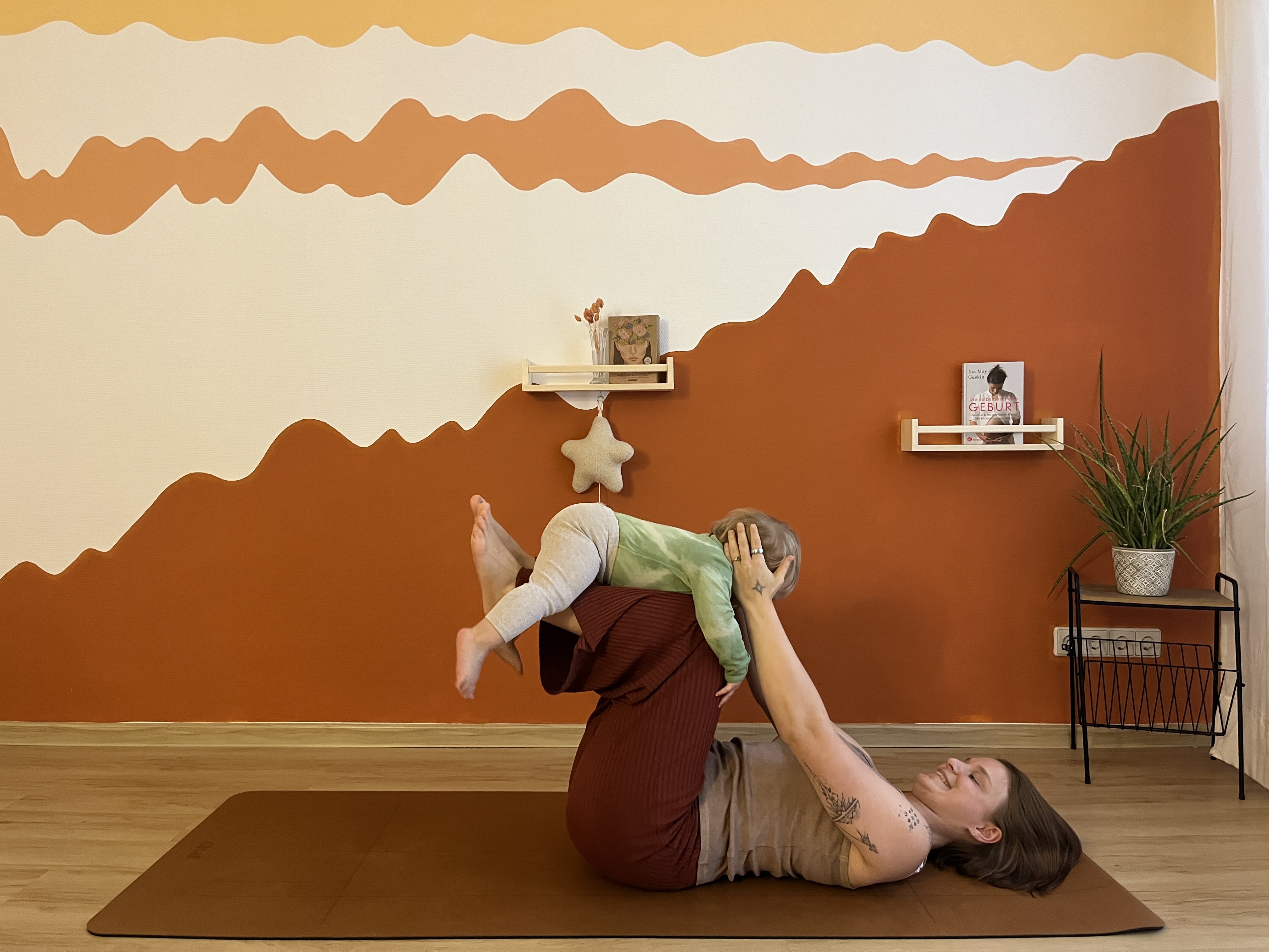 Mama-Baby-Yoga image